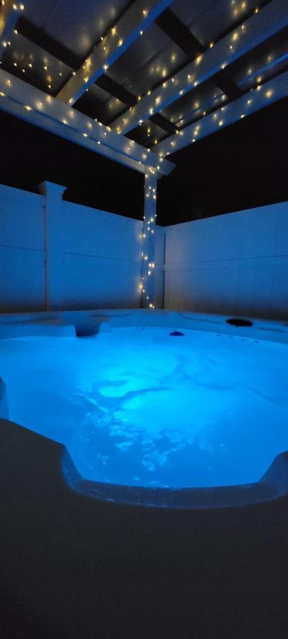 Hot Tub- 80'S Arcade- Pool Table- Historic Downtown- 7 Car Parking Villa Saint Augustine Eksteriør billede